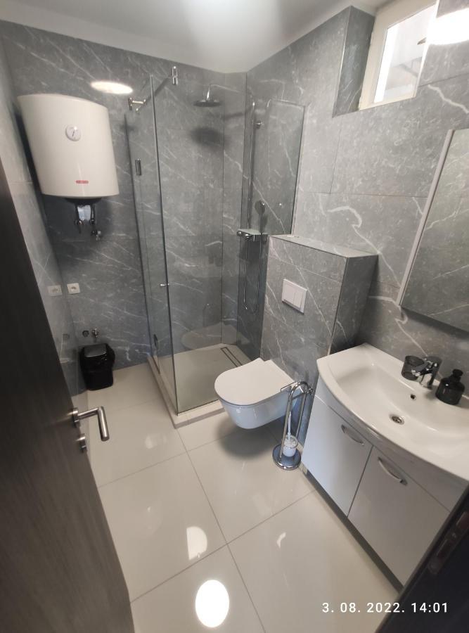 Aqua Apartments Omiš Exterior foto
