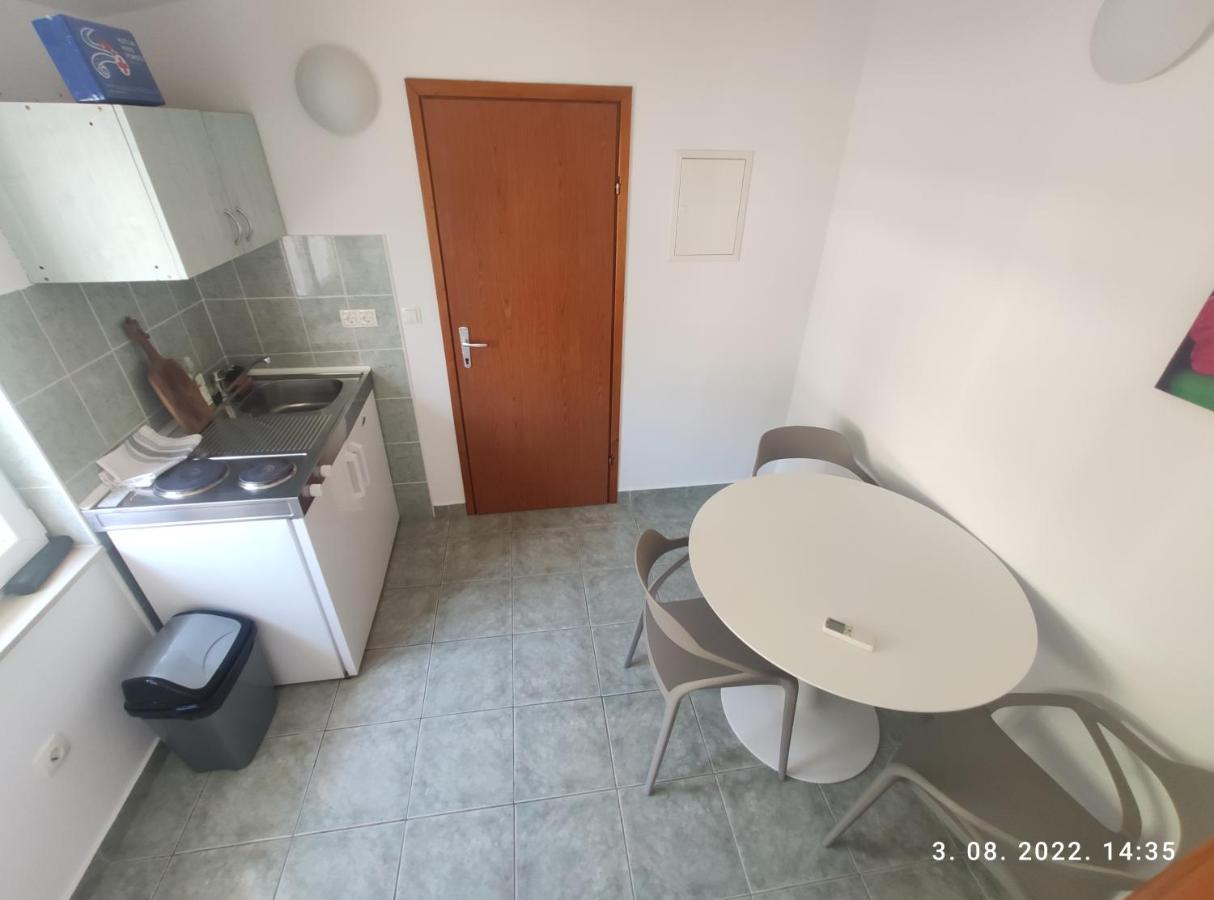 Aqua Apartments Omiš Exterior foto