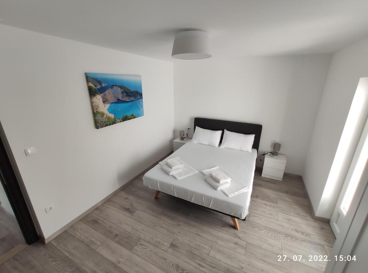 Aqua Apartments Omiš Exterior foto
